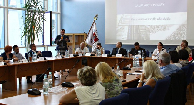 Puławscy radni przyjęli stanowisko w obronie Azotów