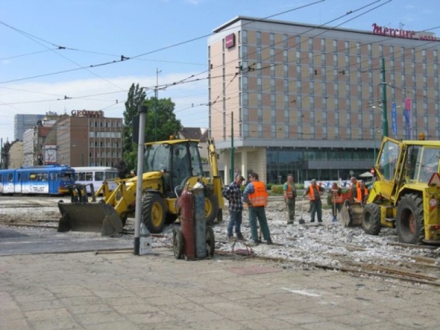 Remont Kaponiery, ronda Jana Nowaka Jeziorańskiego oraz ul. 23 ...