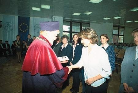 Najlepsi studenci dostaną indeksy podczas inauguracji roku akademickiego. Zdjęcie: Jerzy Waksmański