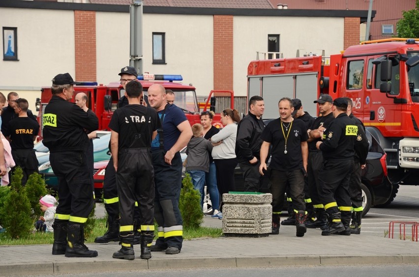 Niezwykła parada wozów strażackich w Bełchatowie [ZDJĘCIA]