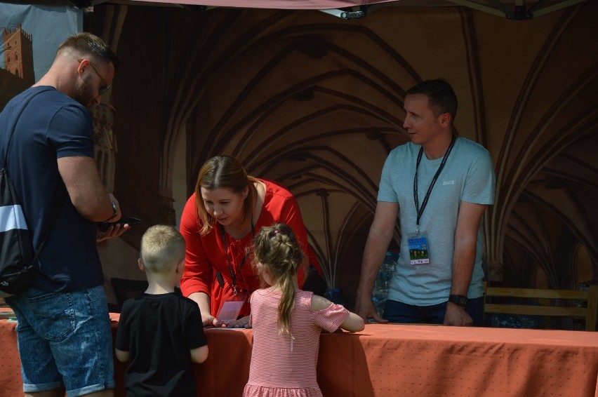 Malbork. Dzień Dziecka z dwoma muzeami [ZDJĘCIA]. Warsztaty na wałach von Plauena