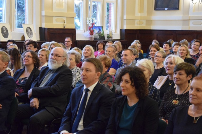 Starogard Gd. Skończyła 50 lat i ciągle prężnie działa. Poradnia psychologiczno-pedagogiczna obchodzi okrągły jubielusz ZDJĘCIA 