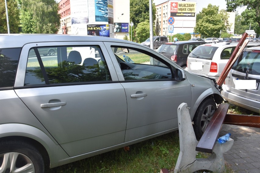 Tarnowska policja wyjaśnia przyczyny zdarzenia. Ruch na...