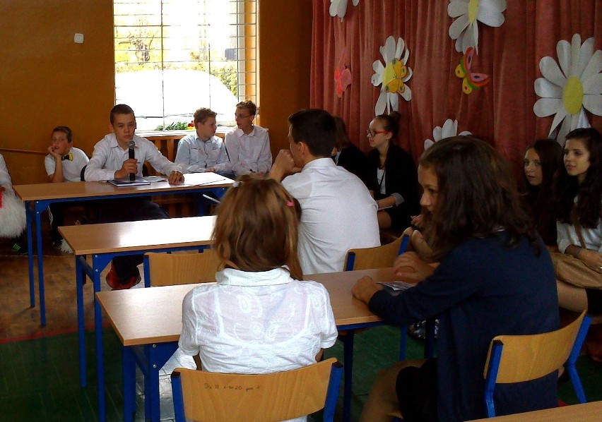Szkoła w Niezdowie świetowała Dzień Edukacji Narodowej (ZDJĘCIA)