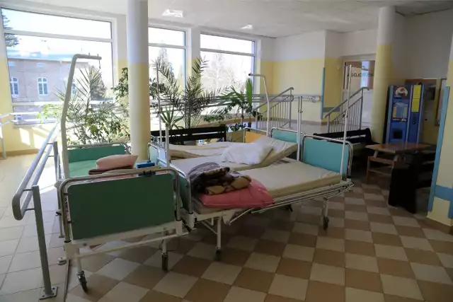 Czy w szpitalach psychiatrycznych straszy? To nieprawda. Zobacz szpitale psychiatryczne w Polsce od środka.