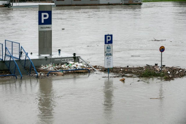 Powódź Małopolska 2014: stany alarmowe na rzekach [AKTUALIZACJA]