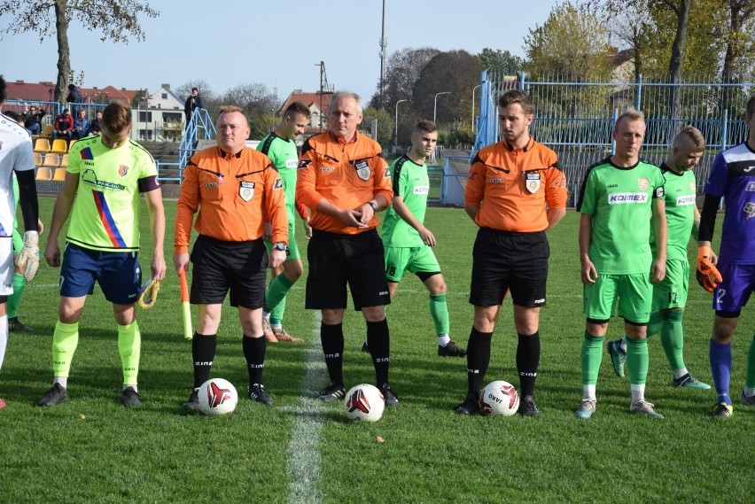 Mecz piłki nożnej w IV lidze lubuskiej Pogoń Świebodzin vs...