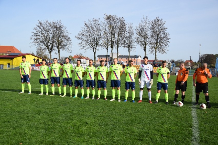 Mecz piłki nożnej w IV lidze lubuskiej Pogoń Świebodzin vs...