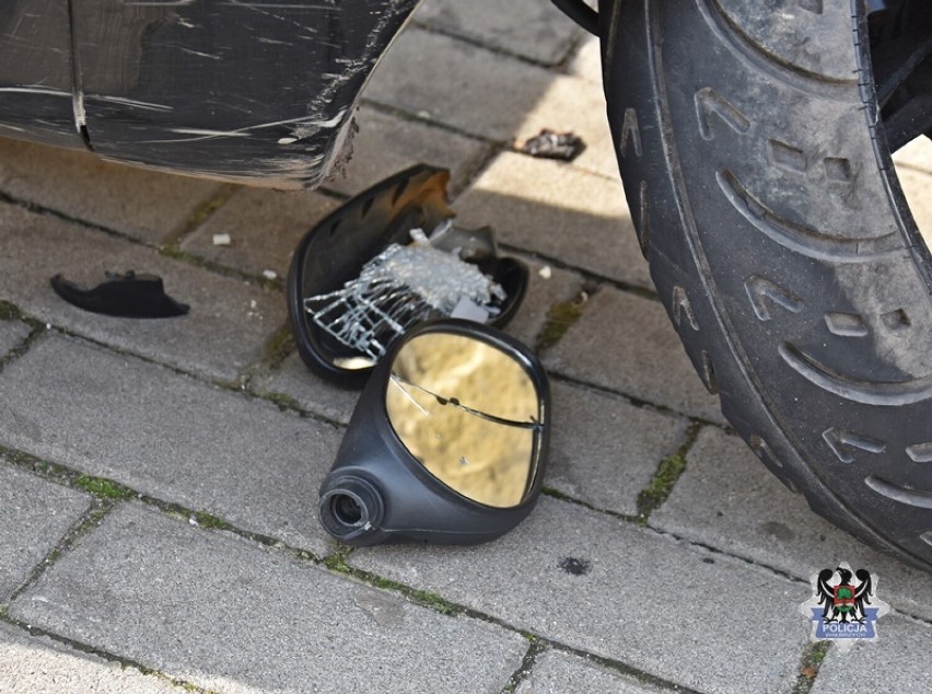 Wypadek w centrum Wałbrzycha. Samochód zderzył się z...