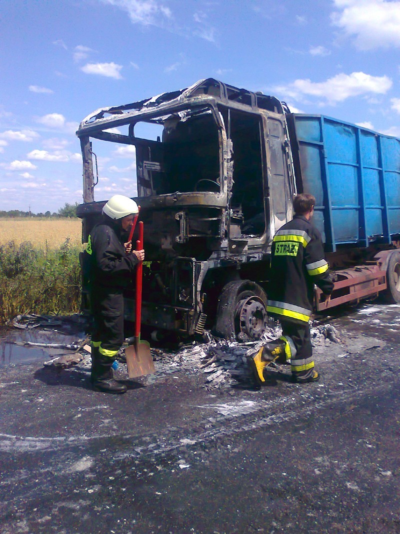 Klonów: Palił się samochód ciężarowy