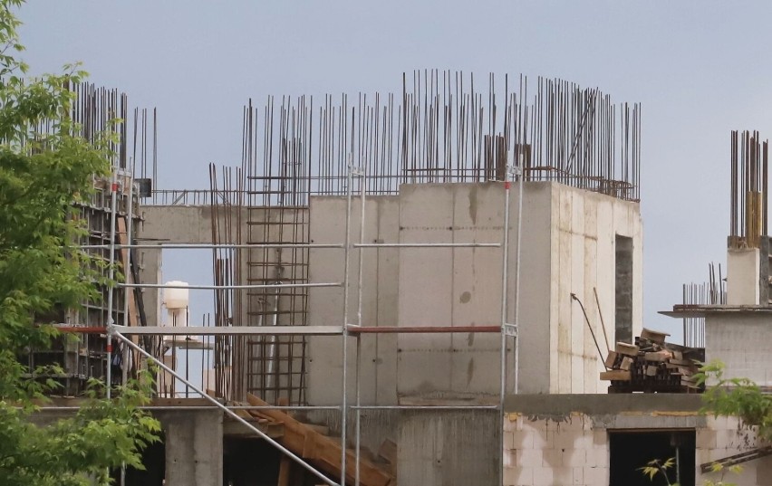 Trwa budowa osiedla Enklawa Start w Radomiu. Prace trwają na terenie byłego stadionu. Zobaczcie zdjęcia