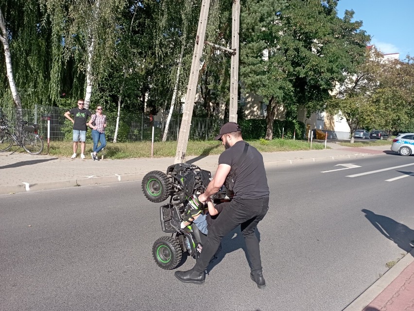 Ekstremalne pokazy jazdy motocyklem odbyły się w Skierniewicach. Emocji nie brakowało