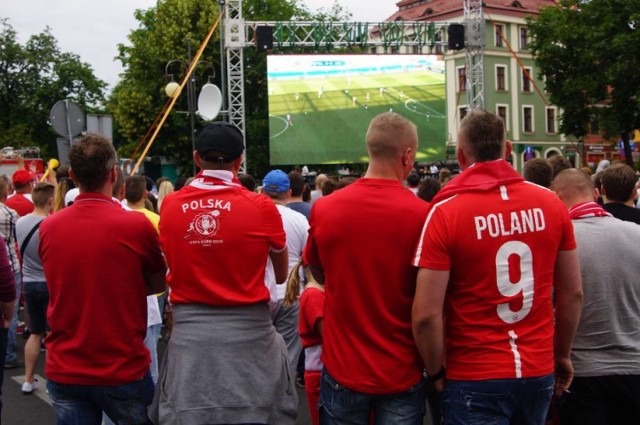 Sportowe Kino Letnie w Kaliszu. Finał Euro 2016 przed ratuszem