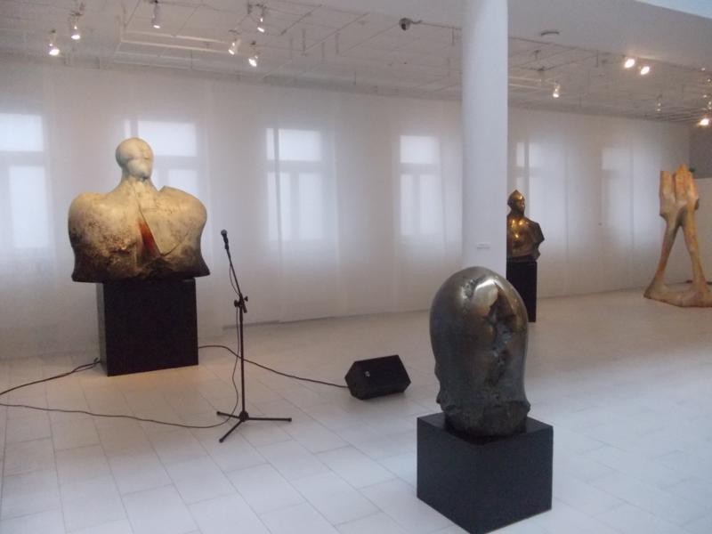 Wernisaż wystawy "Rzeźba rysunek" Adama Myjaka
