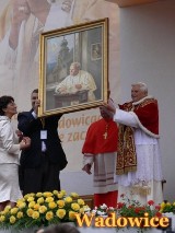 Benedykt XVI w Wadowicach. Archiwalne zdjęcia z ostatniej wizyty papieża w... papieskim mieście