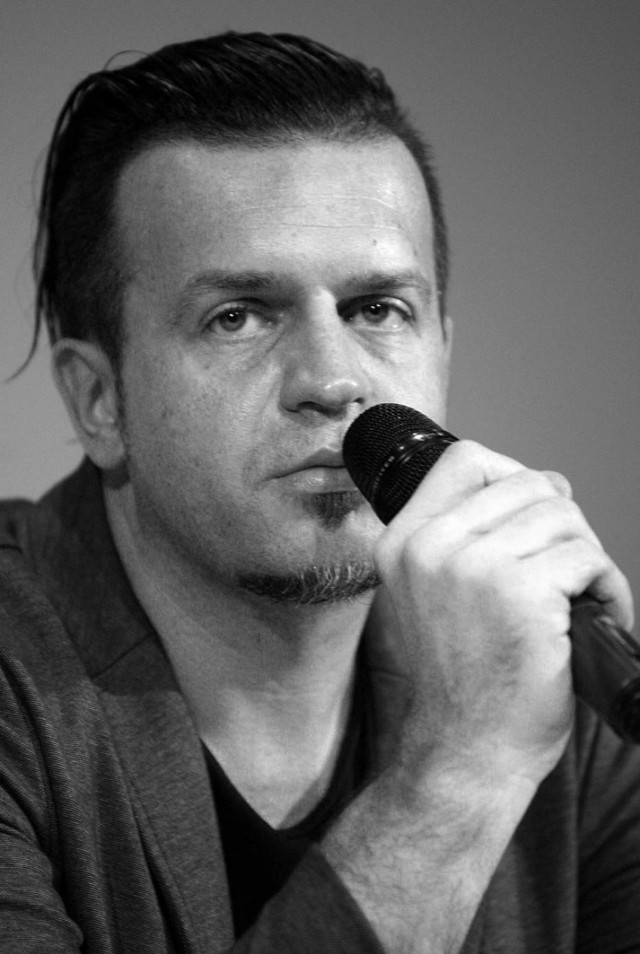 Marcin Wrona 

25 marca 1973 - 19 września 2015

Reżyser filmowy i teatralny, producent filmowy. Członek Europejskiej i Polskiej Akademii Filmowej.