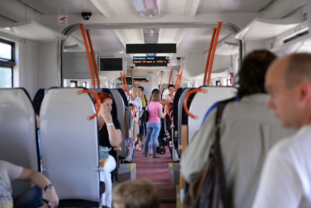 W pierwszym roku funkcjonowania PKM Urząd Marszałkowski założył, że linią przejadą 2 miliony pasażerów. Osiągnięcie tego celu jest bliskie