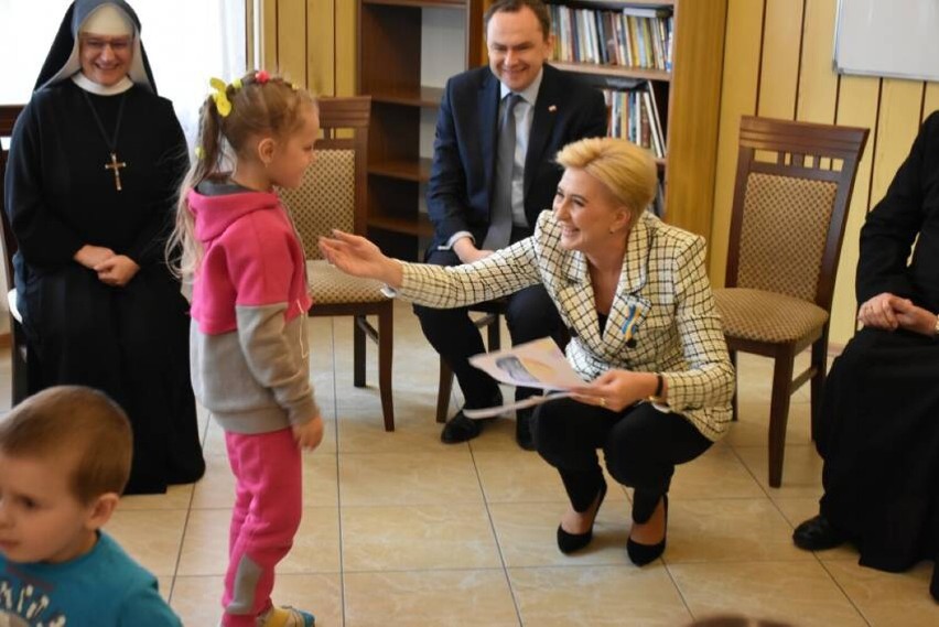 Ełk. Pierwsza Dama spotkała się z uchodźcami 