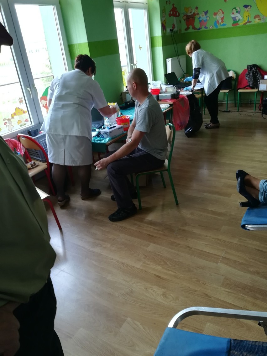 Zbiórka krwi i pokaz pierwszej pomocy w Kurowie