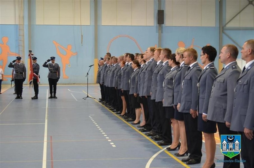 Policja z Ząbkowic Śląskich obchodziła uroczyście swoej święto - były wyróżnienia i awanse