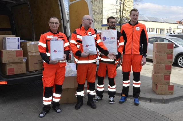 Pracownicy radomskiej spółki Radpec przekazali cenne środki szpitalowi oraz pogotowiu.