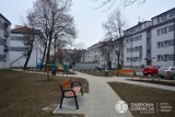 Nowości na osiedlu Krasińskiego w Dąbrowie Górniczej. Ładniej, wygodniej i bezpieczniej, a wiosną będzie więcej zieleni 