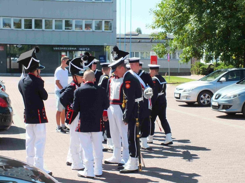 Oficjalne obchody Dnia Wojska Polskiego w Starachowicach. Zobacz zdjęcia