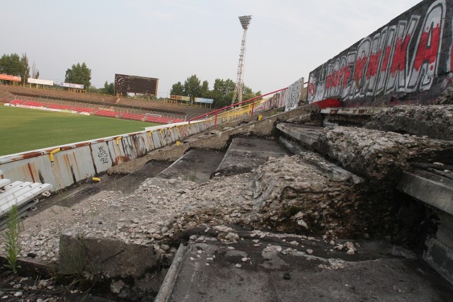 Firmy które mają budować stadion miejski, chcą żeby miasto płaciło za budowę w ratach co miesiąc. Łódź chce zapłacić po zakończeniu budowy.