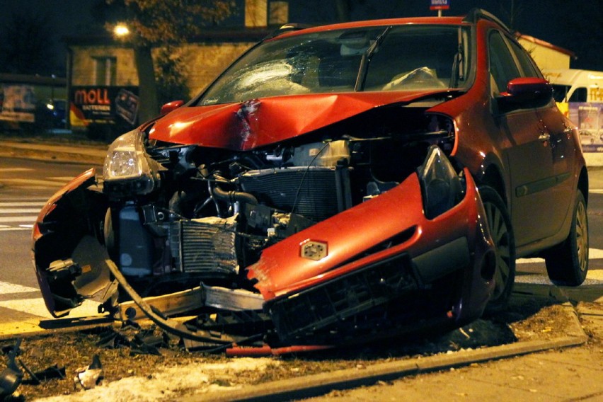 Wypadek u zbiegu ulic Retkińskiej i Wileńskiej