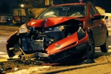 Wypadek na Retkińska/Wileńska: kierowca uciekł z miejsca zdarzenia [zdjęcia]