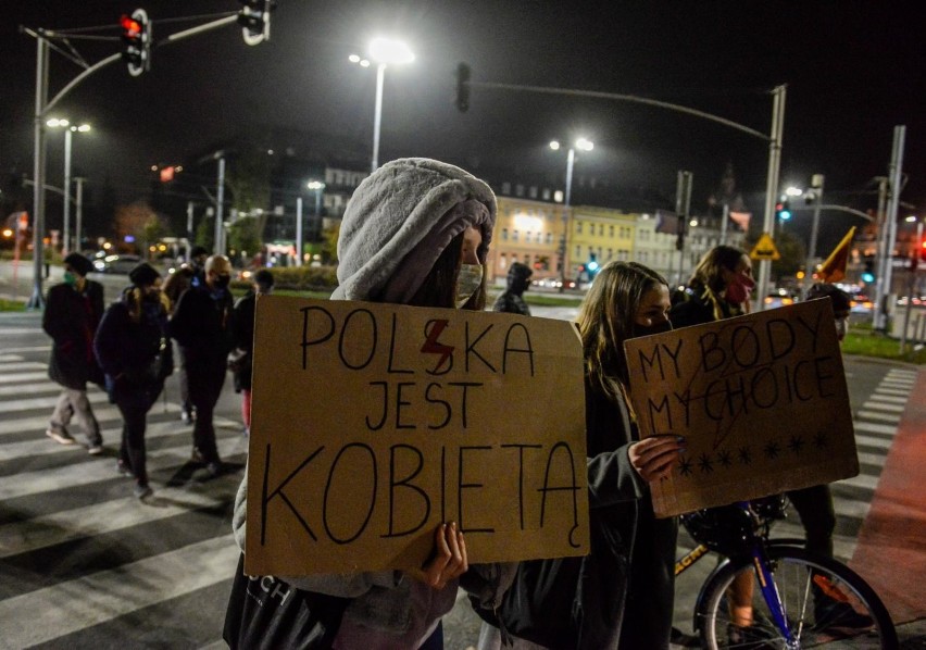 Strajk Kobiet w Gdańsku 9.11.2020. Uczestnicy protestowali...
