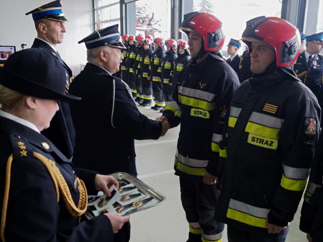 W komendzie miejskiej PSP w Przemyślu, odbył się uroczysty apel z okazji przypadającego 4 maja Międzynarodowego Dnia Strażaka. Była to okazja do wyróżnienia strażaków odznaczeniami oraz awansami na wyższe stopnie służbowe.