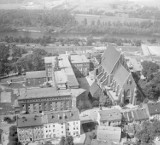 Stare Miasto w Oświęcimiu 50 lat temu na archiwalnych fotografiach z lotu ptaka. I obecnie. ZDJĘCIA