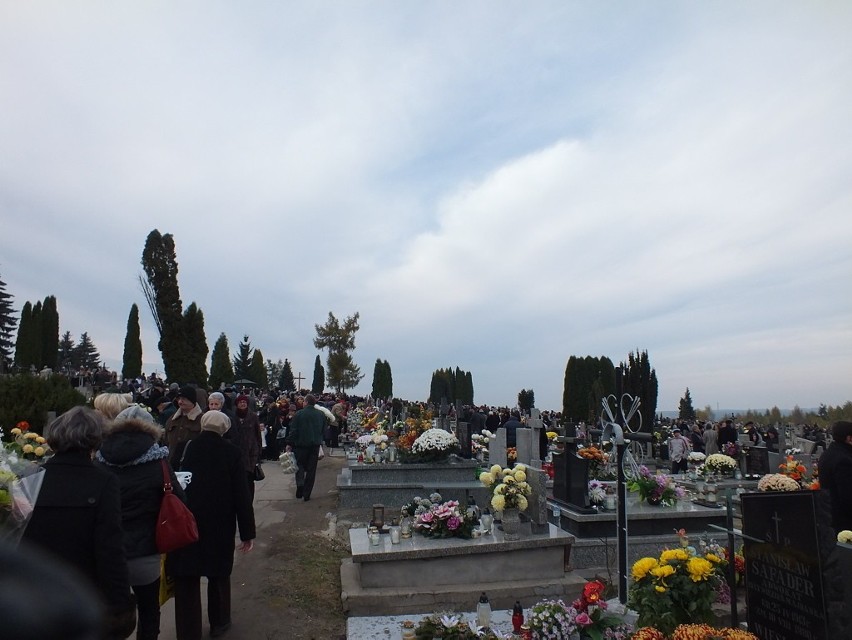 1 listopada 2012r. na cmentarzu parafialnym w Kraśniku