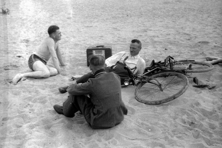 Sieradz i region wiosną i latem 1940 na fotografiach,