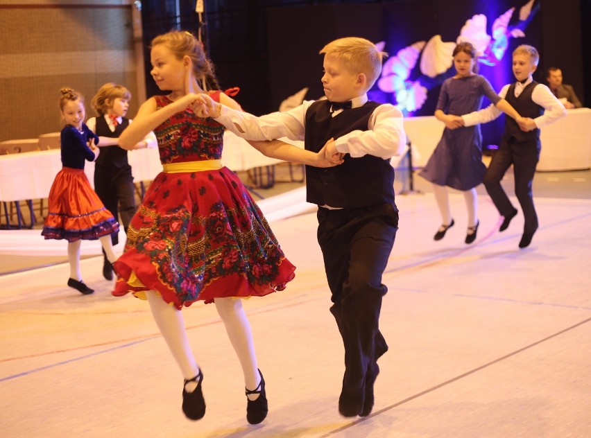 Konkurs "O Muszlę Bałtyku" 2015. Polskie tańce w Malborku [ZDJĘCIA]