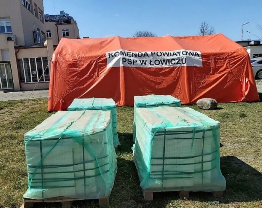 Namiot polowy przy Zespole Opieki Zdrowotnej w Łowiczu