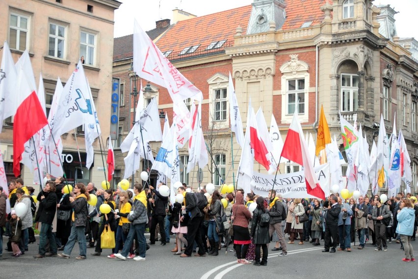 Kraków: marsz dla Życia i Rodziny [ZDJĘCIA]