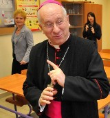 Uchwała pod lupą wojewody. Orędownikiem nowej parafii na os. Górki jest biskup Andrzej F. Dziuba