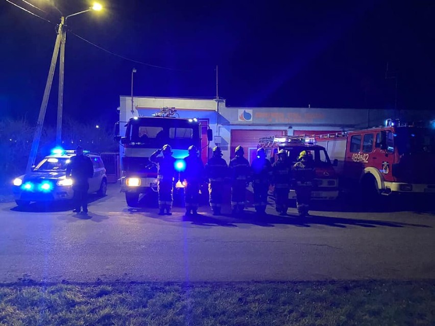 Powiat malborski. "Minuta dla druhów z Czernikowa" - nasi strażacy oddali cześć ofiarom tragicznego wypadku