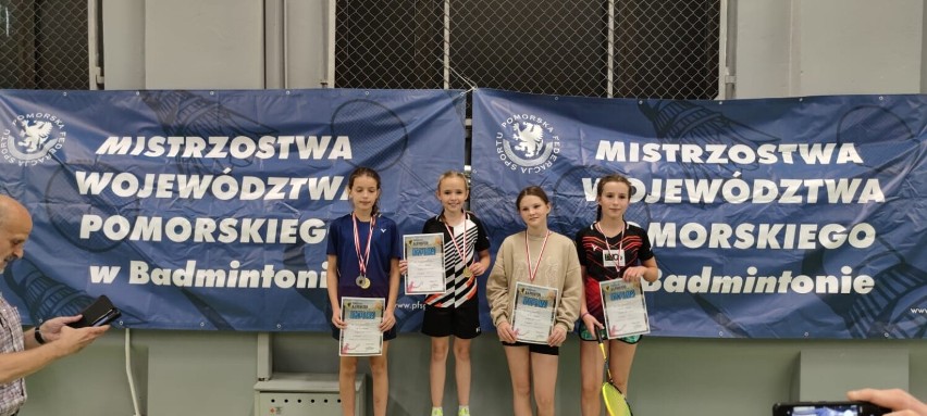 Dziewięć medali dla badmintonistów z Bytowa podczas Mistrzostw Województwa Pomorskiego w Gdańsku