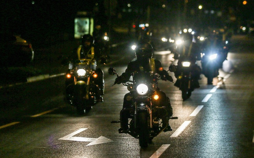 Wyścigi motocyklistów (zdjęcie ilustracyjne)