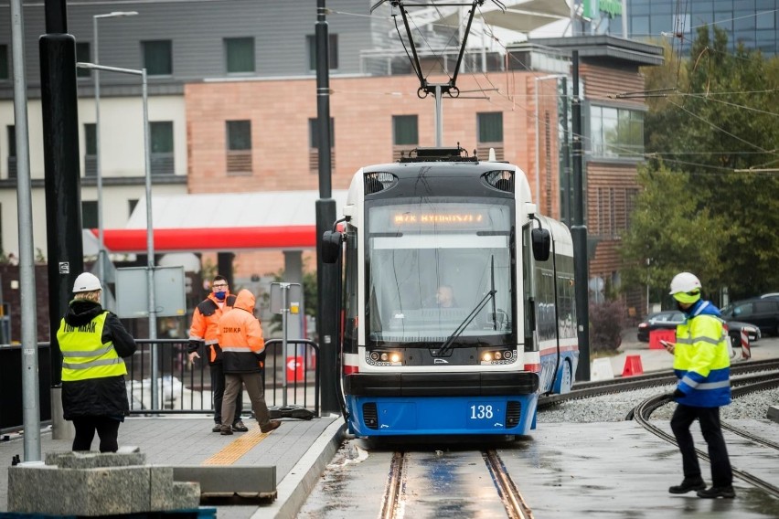 Pierwszy historyczny przejazd próbny tramwajów ul. Kujawską...