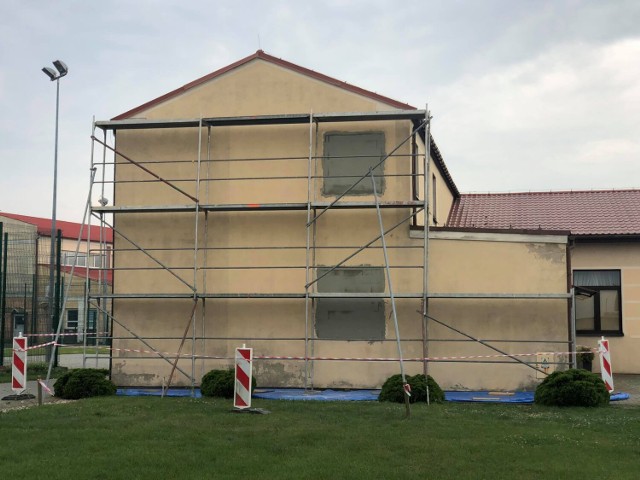 Ściana jest już gotowa, dzięki wsparciu gminy Kamieniec. W poniedziałek rozpocznie się wielkie malowanie