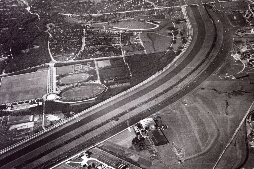 Po lewej Stadion Olimpijski, po prawej - dzisiejsze Kowale