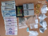 Policjanci z Kłomnic zatrzymali dilerów narkotyków 