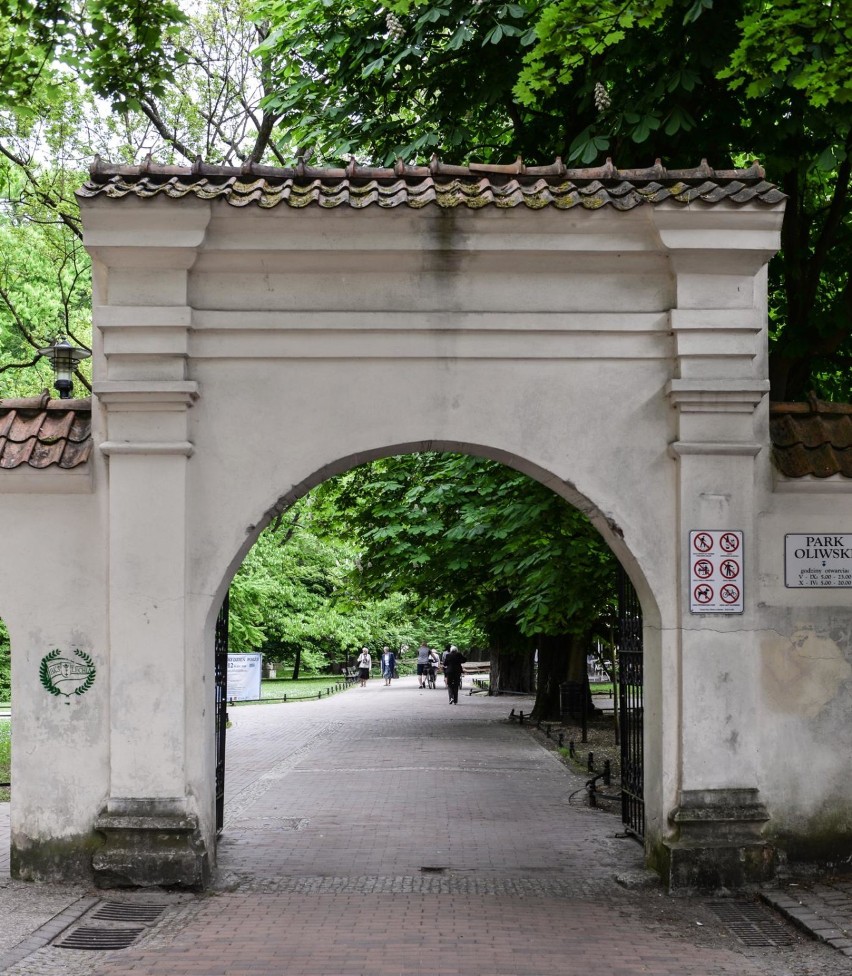 Park Oliwski im. Adama Mickiewicza w Gdańsku pięknie się...