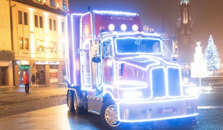 Jarmark świąteczny w Szczecinie. Już dziś przyjedzie ciężarówka Coca-Coli 