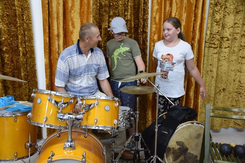 Warsztaty nauki gry na instrumentach muzycznych na Sejneńszczyźnie. Zobacz, gdzie i kiedy się odbywają? [Zdjęcia]