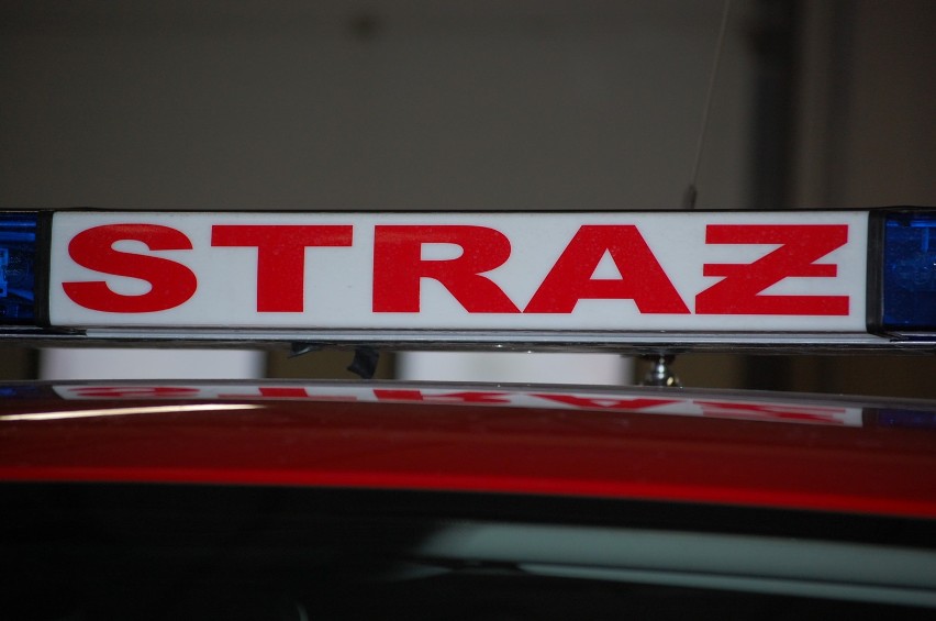 Dwa fabrycznie nowe samochody, które przekazane zostały bytowskim strażakom kosztowały 225 tys.zł.